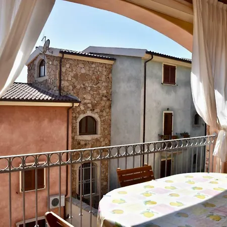 La Pavoncella Apartment *